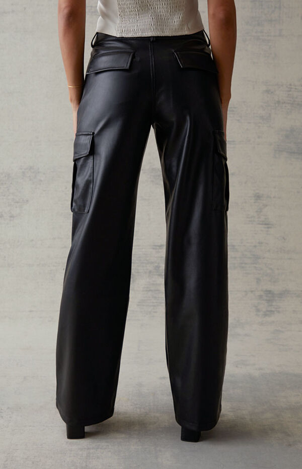 Kendall & Kylie Black Low Rise Ring Zip Cargo Pants