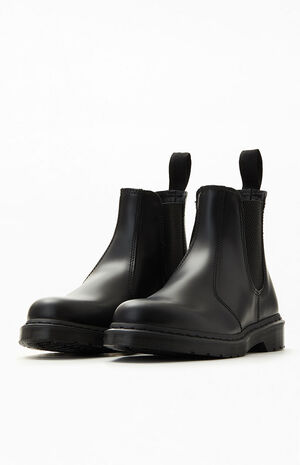 Dr Martens Mono Smooth Leather Chelsea Boots | PacSun
