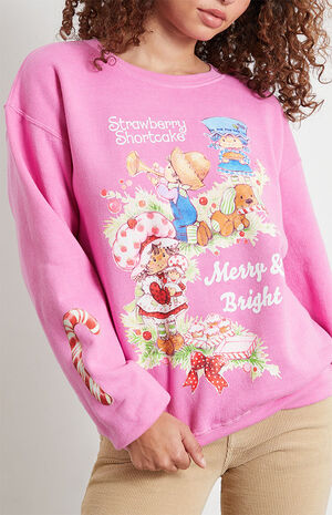 Strawberry Shortcake Merry & Bright Crew Neck Sweatshirt | PacSun