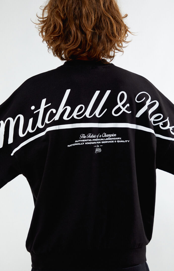 Mitchell & Ness Oversized Crew Neck Sweatshirt