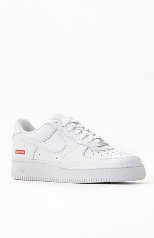 Tålmodighed Messing besværlige Nike x Supreme Air Force 1 Low Shoes | PacSun