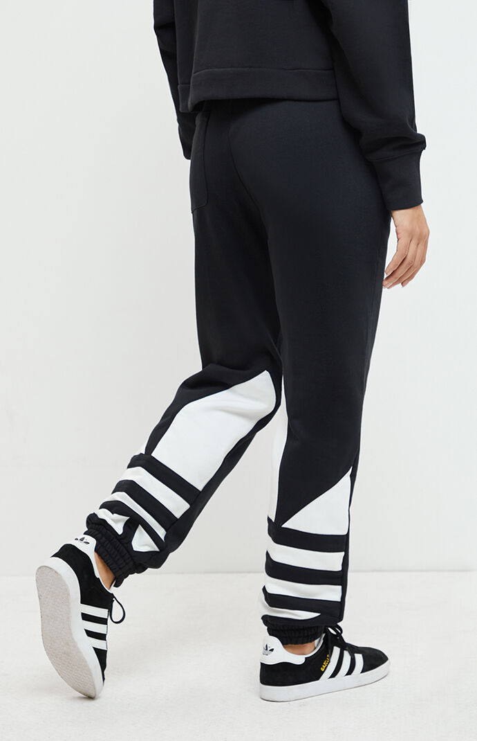 adidas sweatpants with logo on leg Off 71% - adencon.com