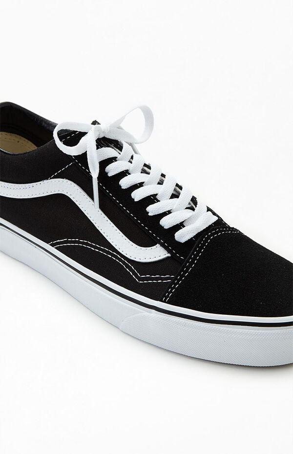 Ved lov undtagelse generation Vans Canvas Old Skool Black & White Shoes | PacSun