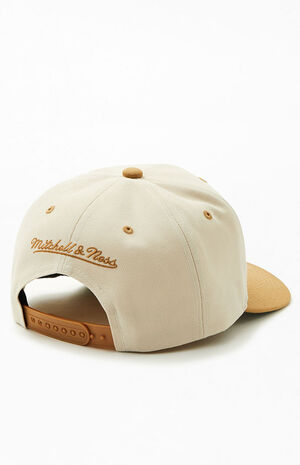 Mitchell & Ness Cream Chicago Blackhawks Snapback Hat | PacSun