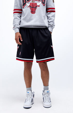 Mitchell & Ness Bulls Swingman Basketball Shorts | PacSun