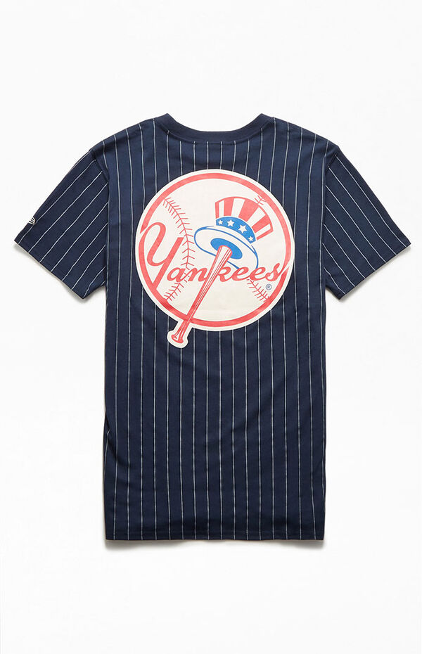 Shop New Era New York Yankees Throwback Pinstripe Tee 60334743